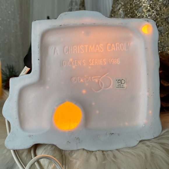 Vtg Dept 56 M FEZZIWIG WAREHOUSE! “Christmas Carol” Dicken’s series 1986 - Picture 9 of 17